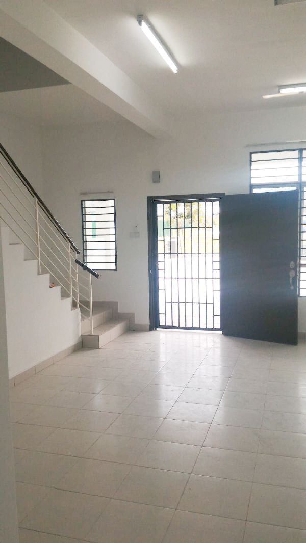 Pines, Bandar Hillpark Puncak Alam  - photo 2
