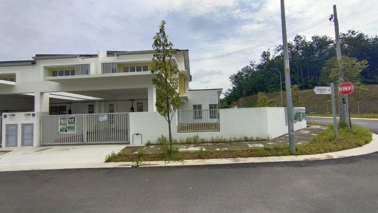 CORNER Double Storey Terrace Taman Tiara Sendayan