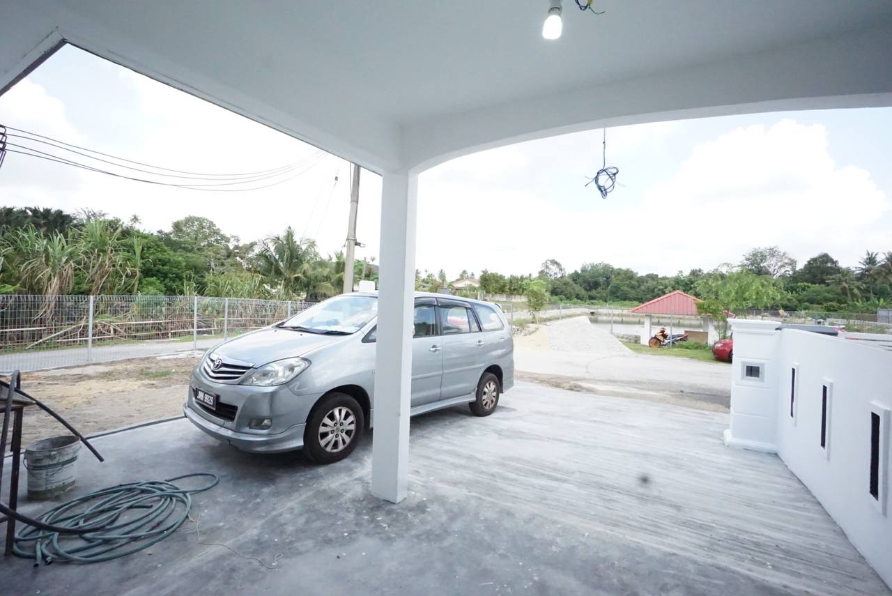 Tmn Andalas Corner Single storey terrace Mantin - photo 1