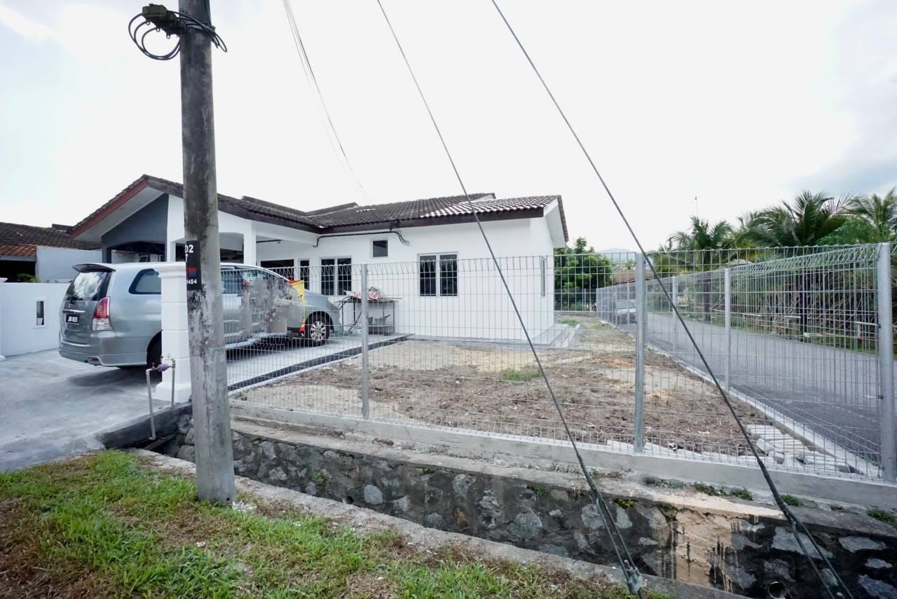 Tmn Andalas Corner Single storey terrace Mantin - photo 2