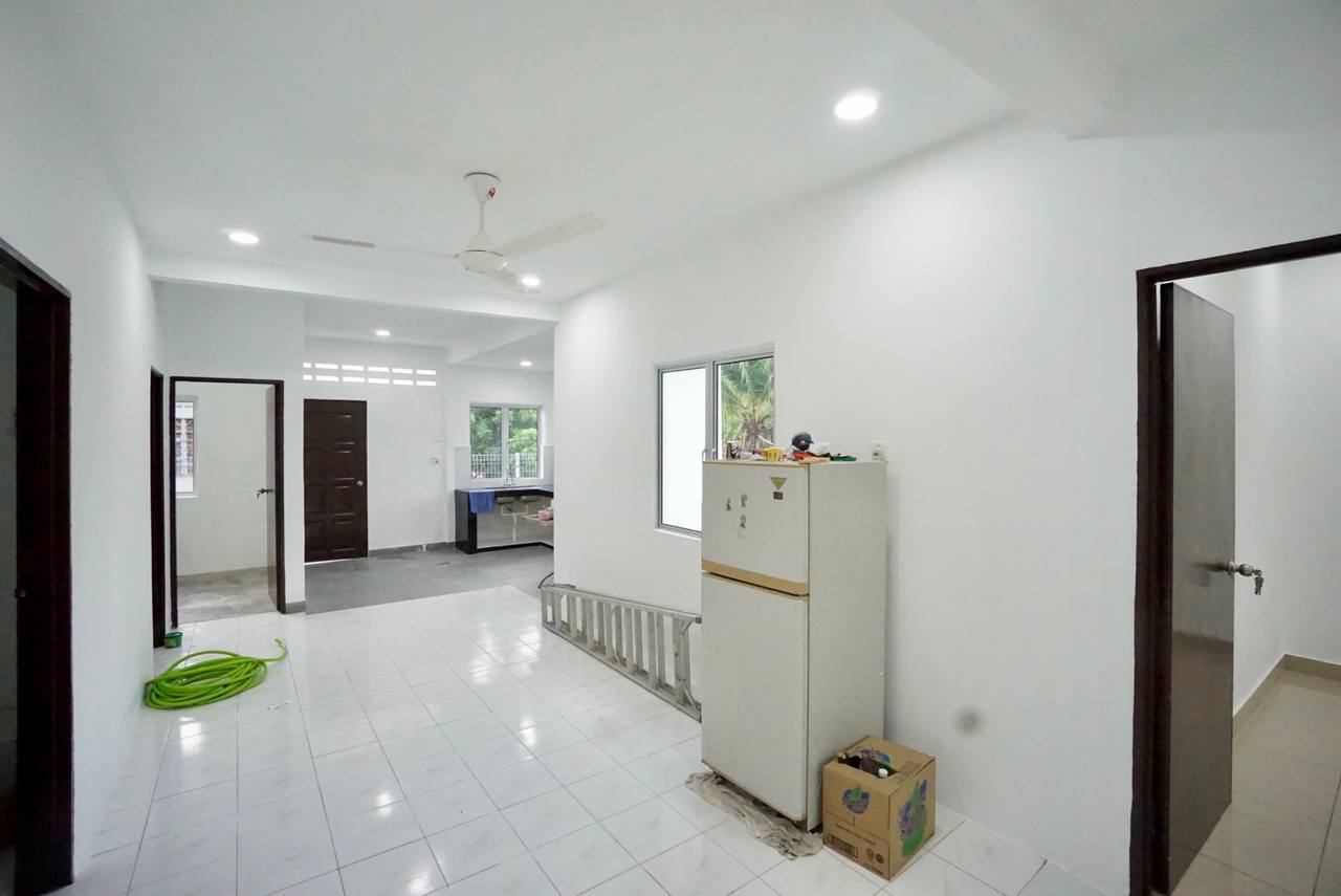 Tmn Andalas Corner Single storey terrace Mantin - photo 3