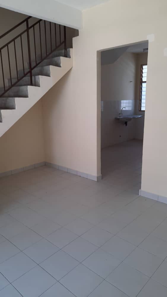 Bandar Springhill 2 storey terrace house PD - photo 2