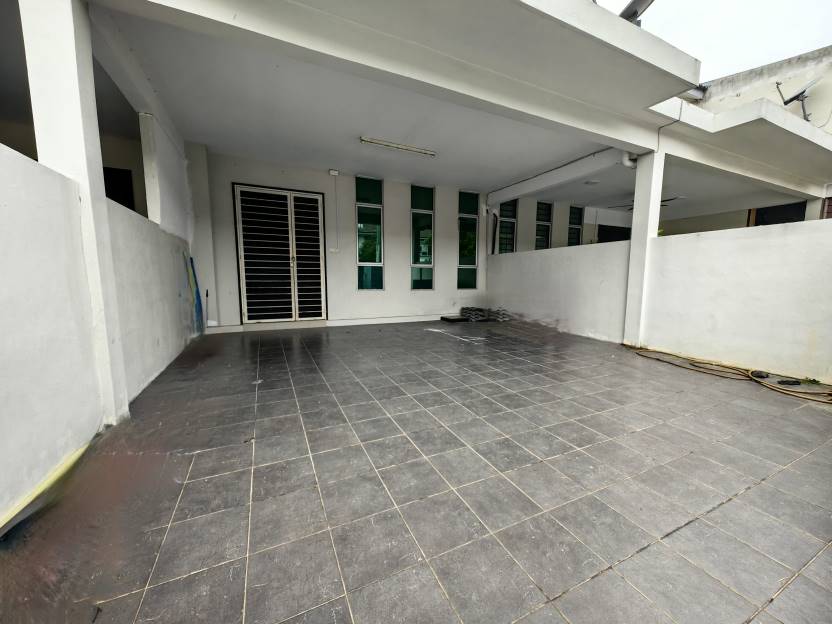 2 Storey Terrace Bangi Avenue Seksyen 6 - photo 2