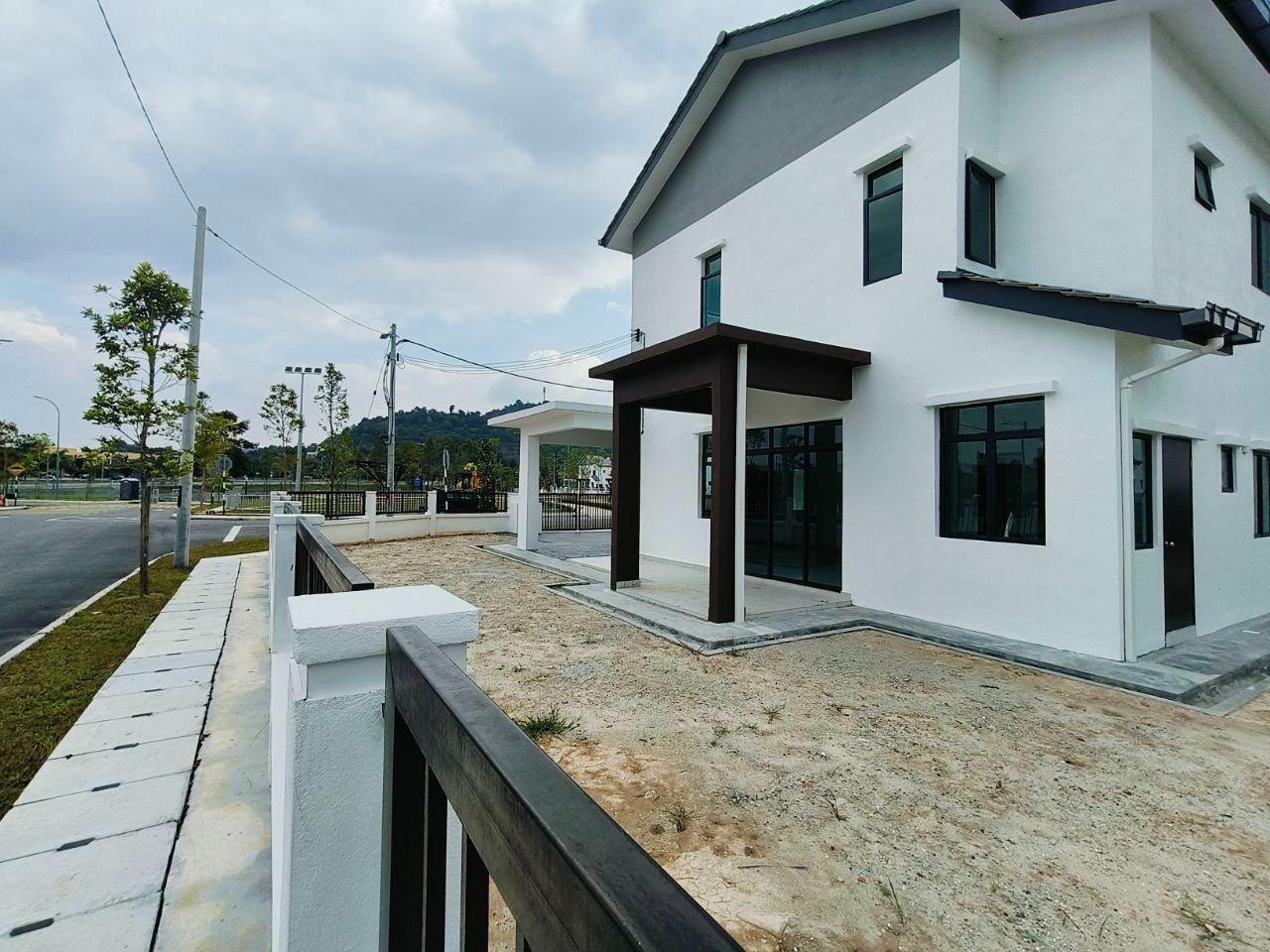 Brand New Rumah Corner Lot Iris Bandar Hillpark - photo 6