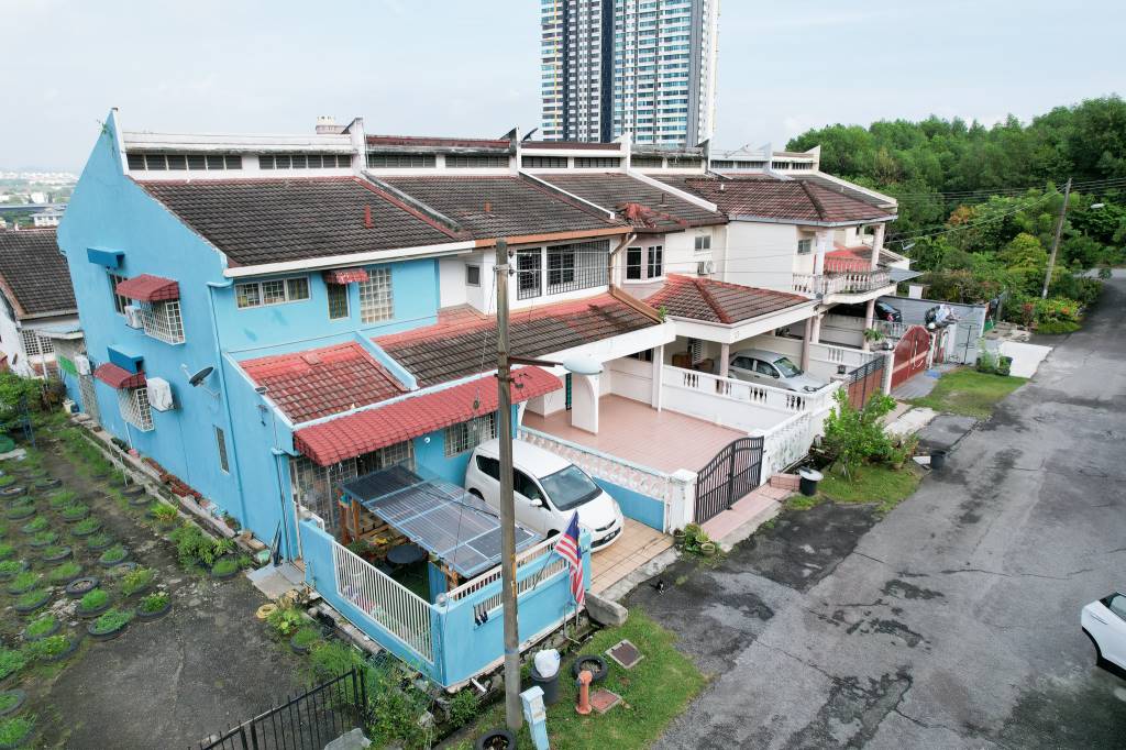 2 Storey End Lot Taman Bukit Mewah Kajang - photo 2