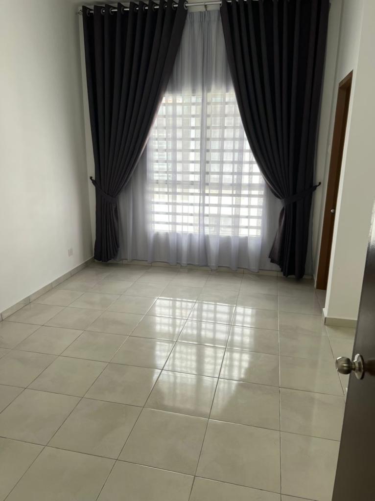 Facing OPEN 2 Storey Terrace Serene Heights Bangi - photo 6