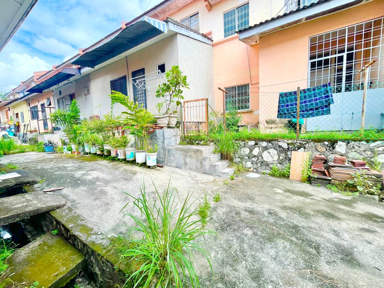 Freehold Renovated 2 Storey Terrace Near Mrt - photo 12