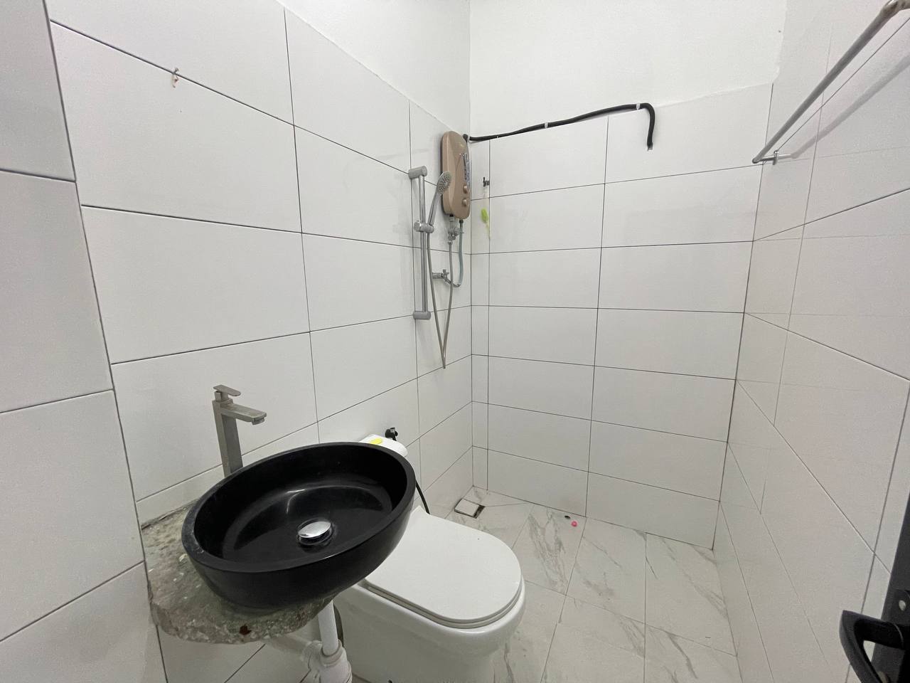 Non Bumi Facing Open 2 Storey Terrace Renovated - photo 13