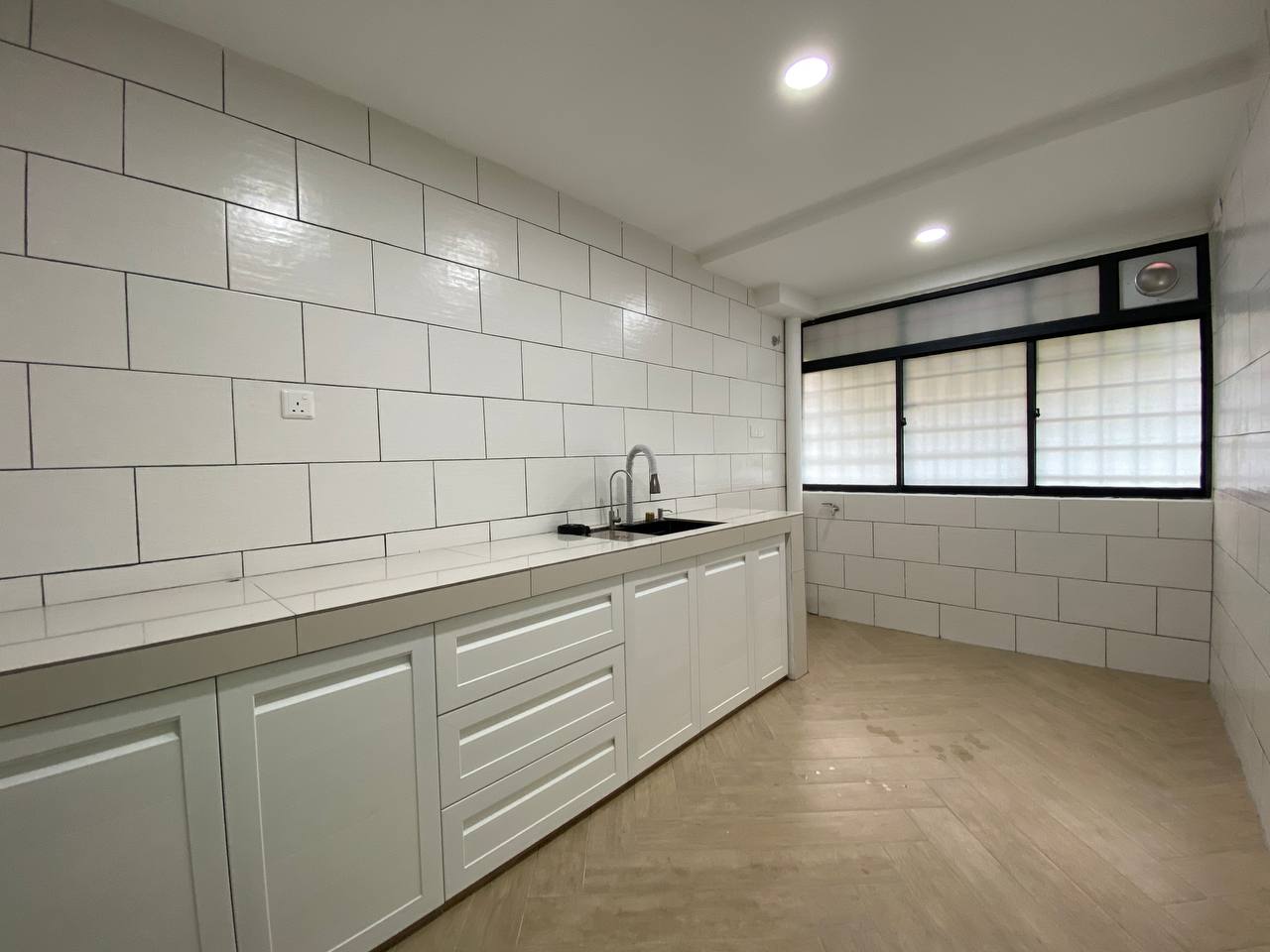 Move In Condition Nice Japandi Concept Corner Unit - photo 2
