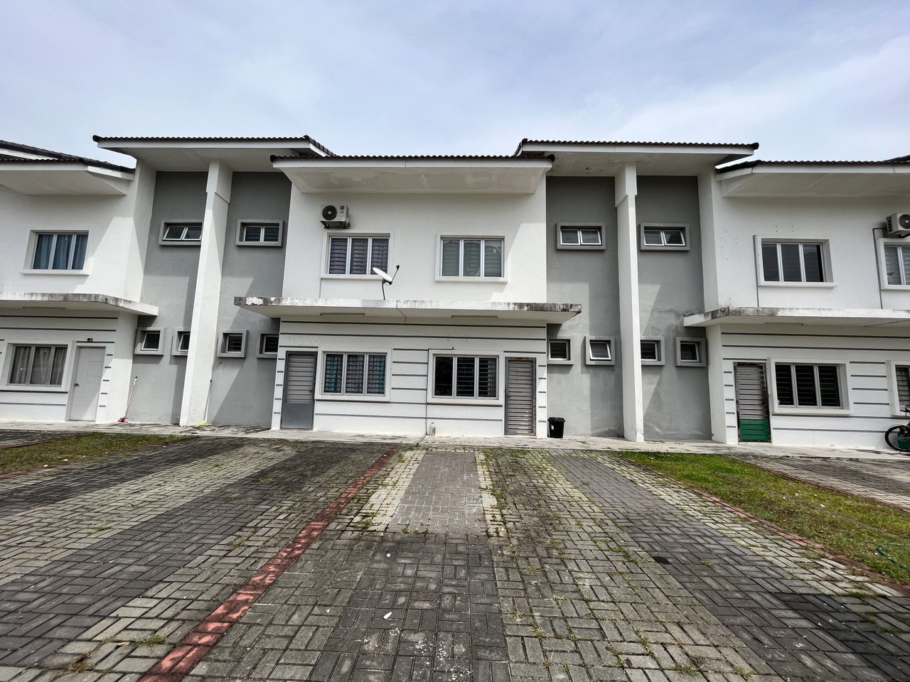 Suci Townhouse 2 Tin ...