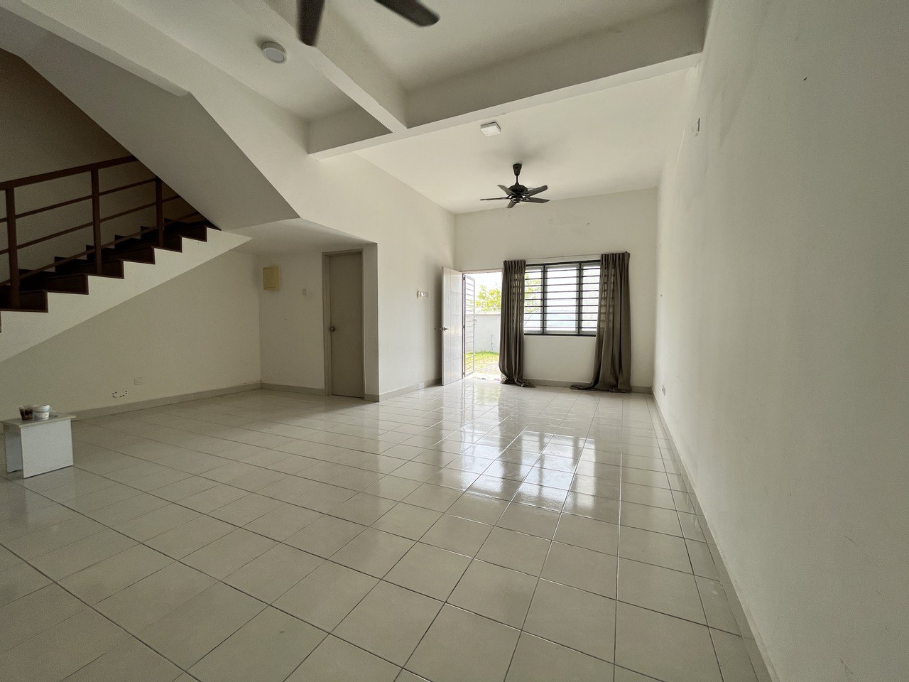 Suci Townhouse 2 Tingkat Gated Guarded Dekat Tol - photo 3