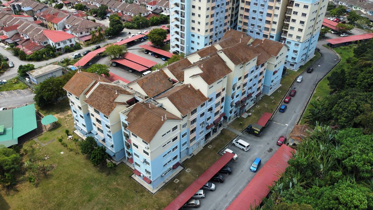 Low Floor, Apartment Bangi Idaman, Seksyen 5,Bangi - photo 4