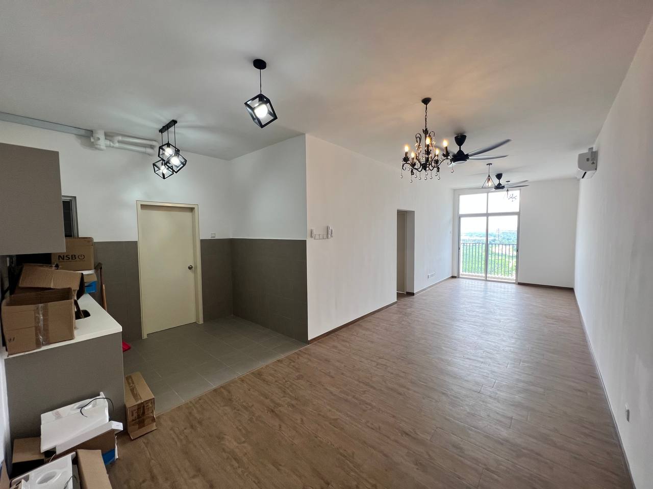 BRAND NEW, Lakefront ...