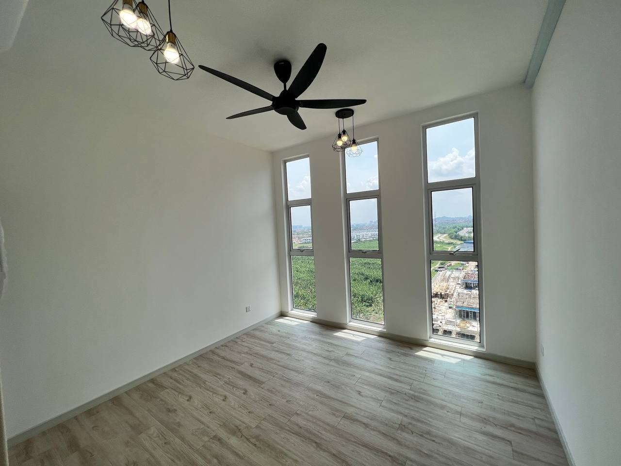 BRAND NEW, Lakefront Homes, Cyberjaya - photo 13