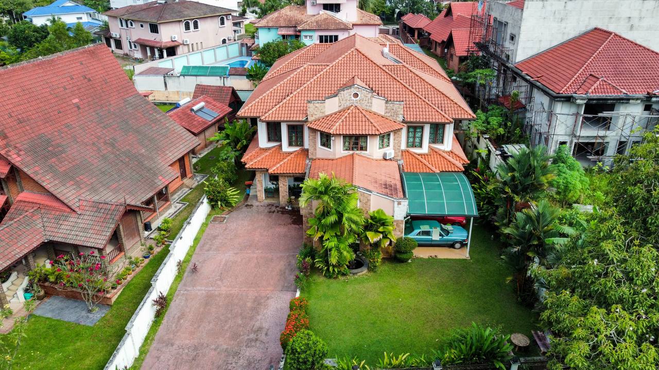 Facing Open 2 Storey Bungalow Seksyen 9 Shah Alam - photo 2