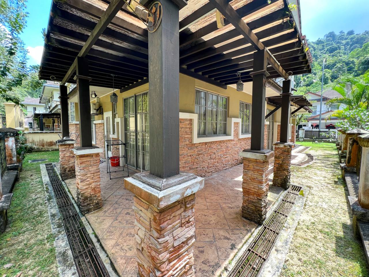 Laman oakleaf Bukit antarabangsa - photo 8