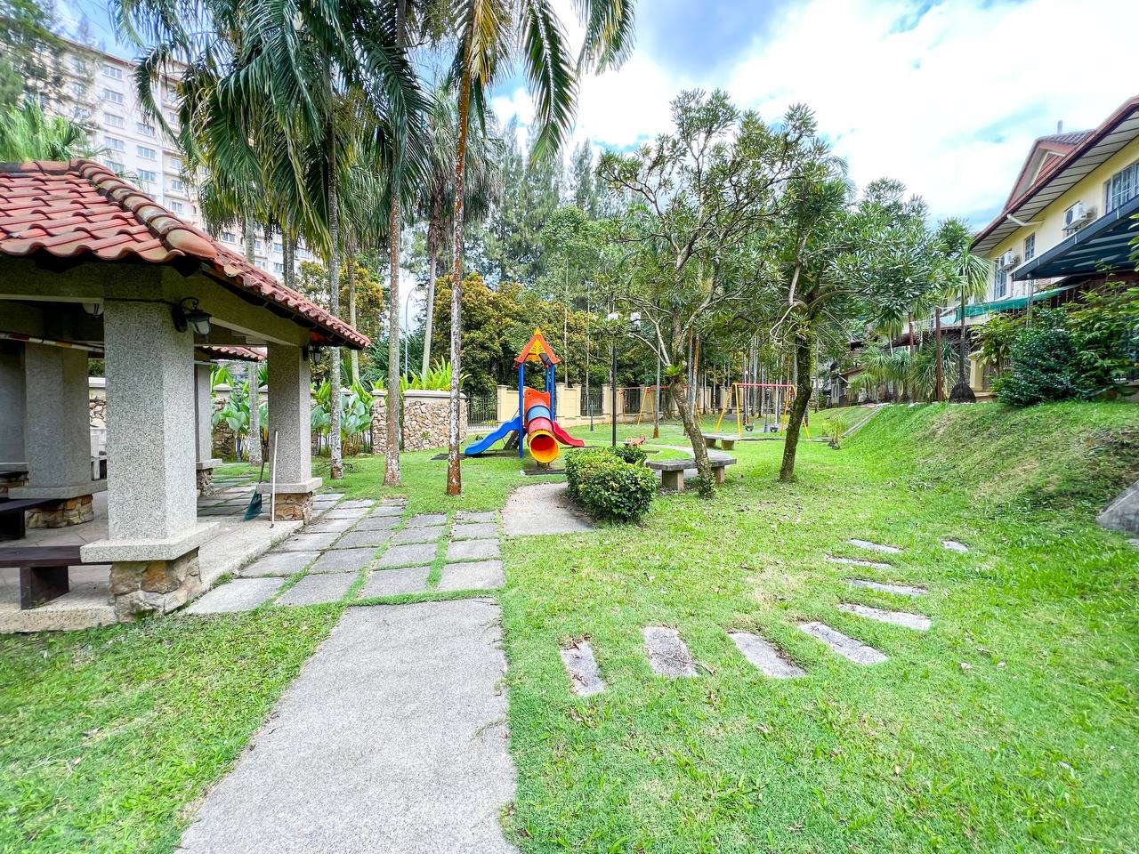 Laman oakleaf Bukit antarabangsa - photo 12