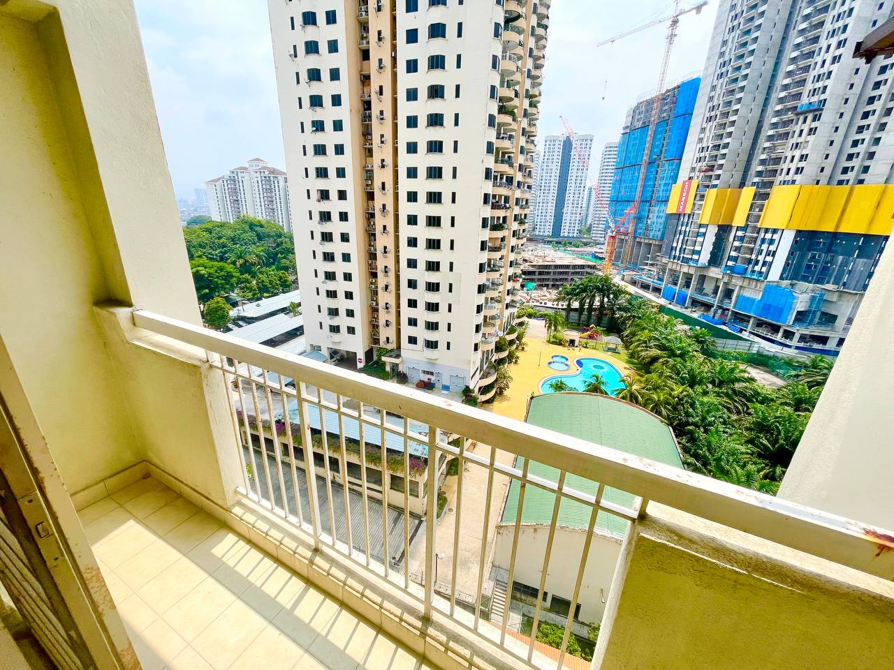 Anggun Puri Jalan Dutamas Kuala Lumpur - photo 2