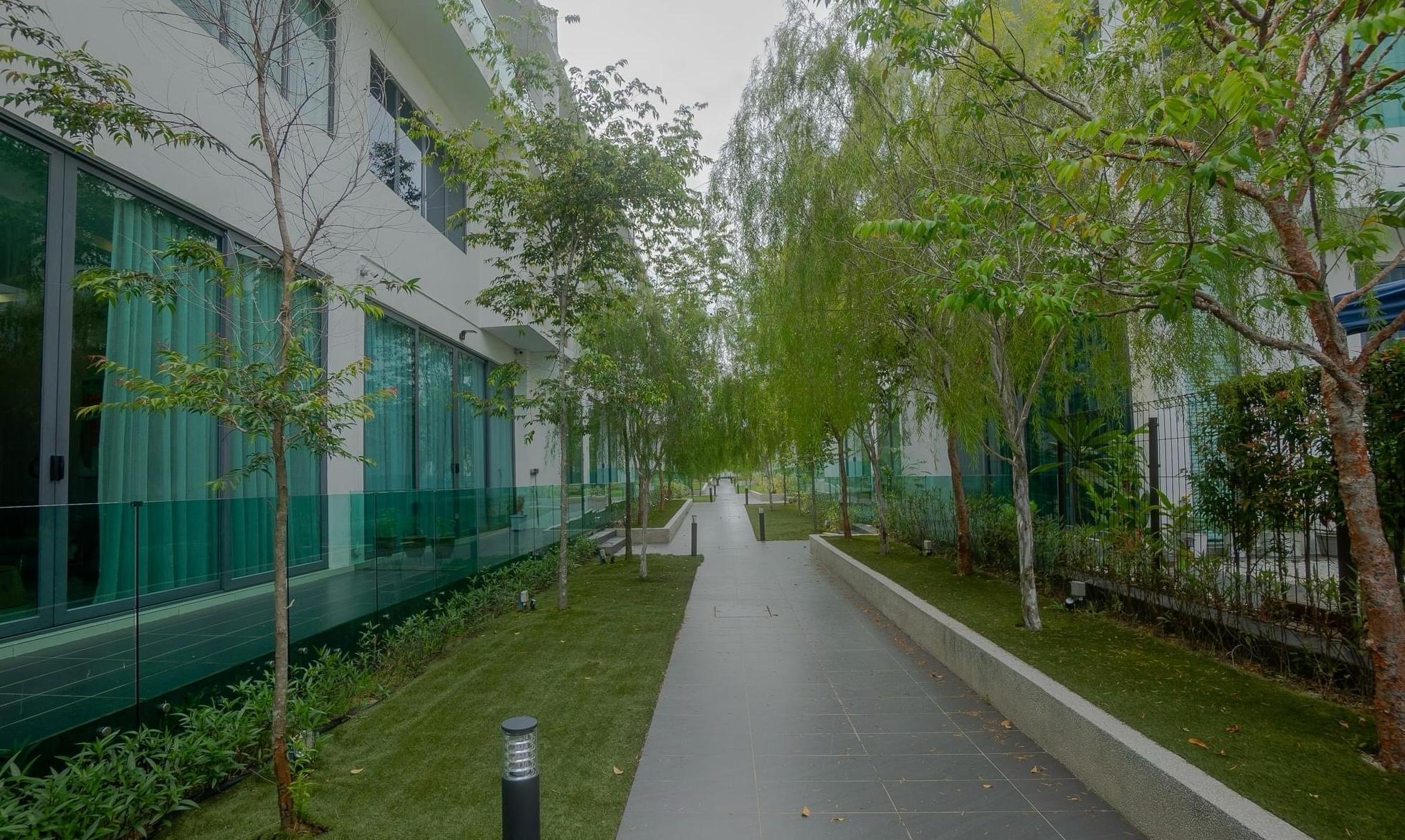 Reflexion Pool Villa Bandar Nusaputra Puchong - photo 4