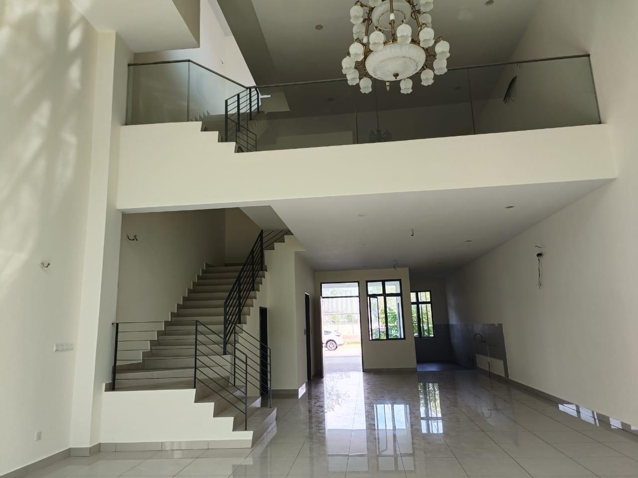 Reflexion Pool Villa Bandar Nusaputra Puchong - photo 5