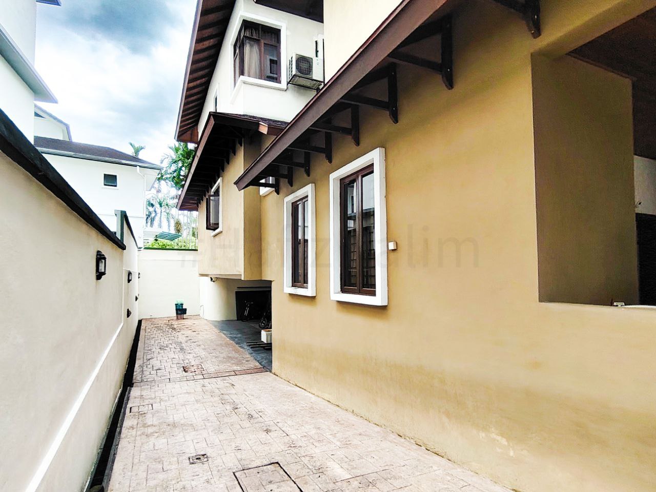 Jalan Menara Bukit Jelutong U8 Shah Alam - photo 2