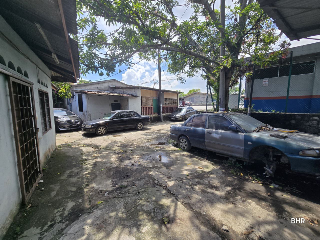 Batu 13 Puchong - photo 11
