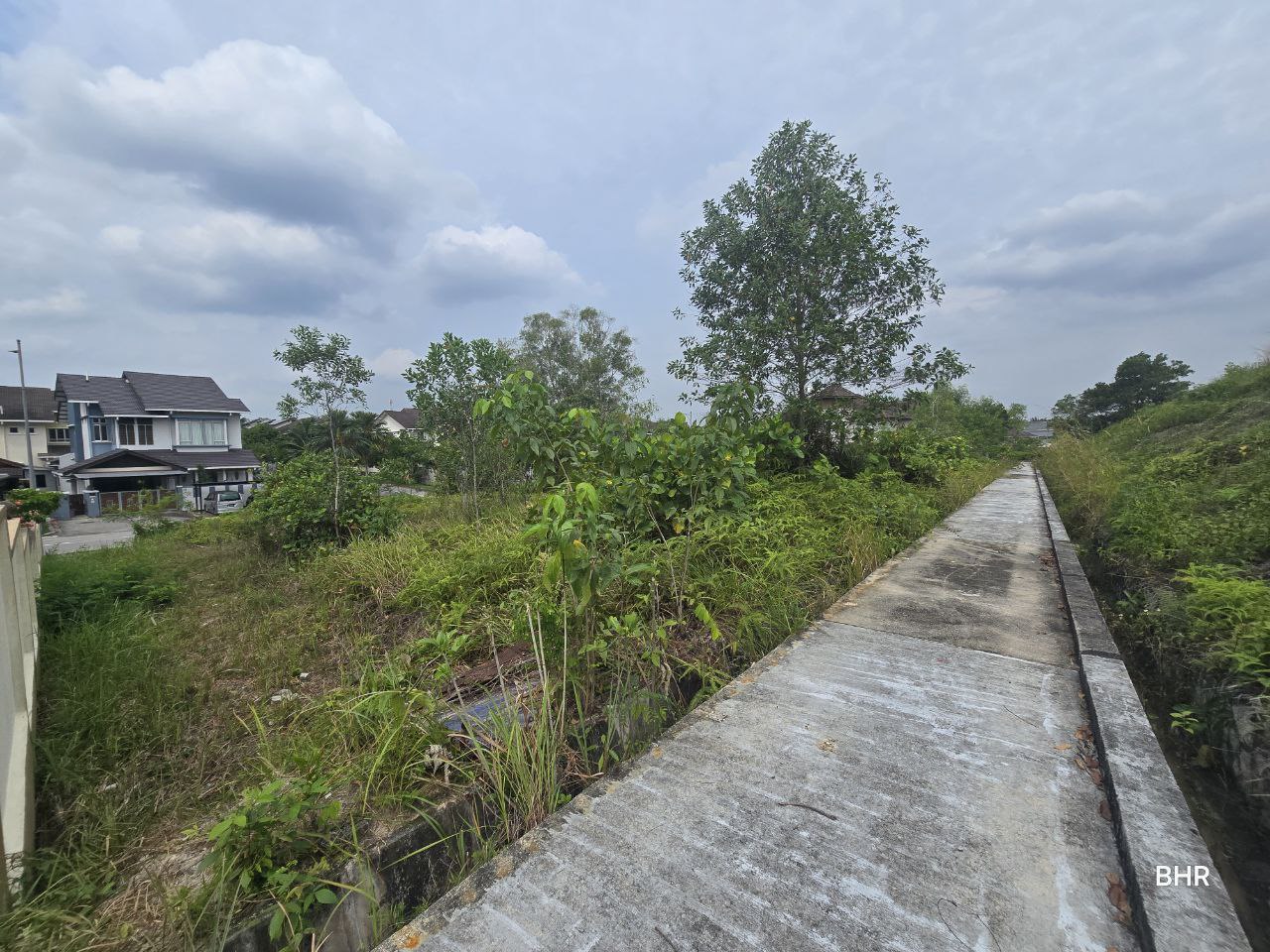 PUTRA HILL BANDAR SERI PUTRA BANGI - photo 3
