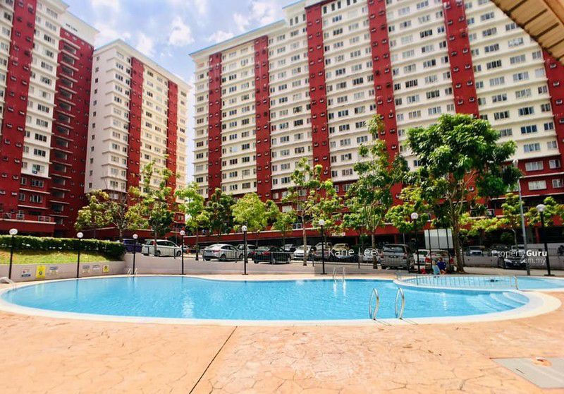 Facing Pool Side Lumayan Apartment, Bandar Sri Per - photo 1