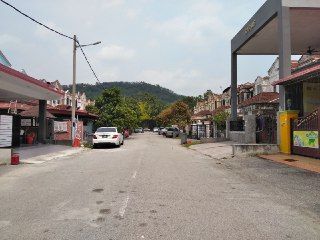 DOUBLE STORY TERRACE DESA MELATI, NILAI - photo 2