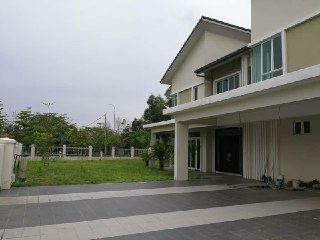 Corner Lot Double Storey Bungalow Seri kembangan - photo 7