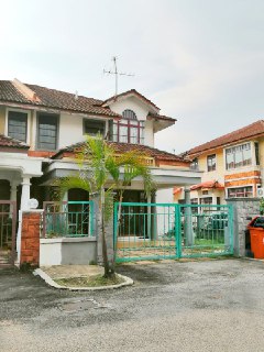 DOUBLE STOREY END LOT KOTA DAMANSARA SEKSYEN 5