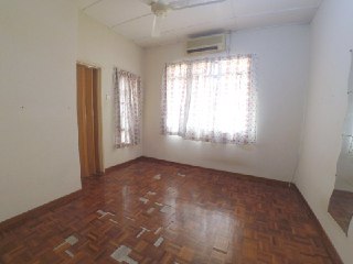 DOUBLE STOREY END LOT KOTA DAMANSARA SEKSYEN 5 - photo 4