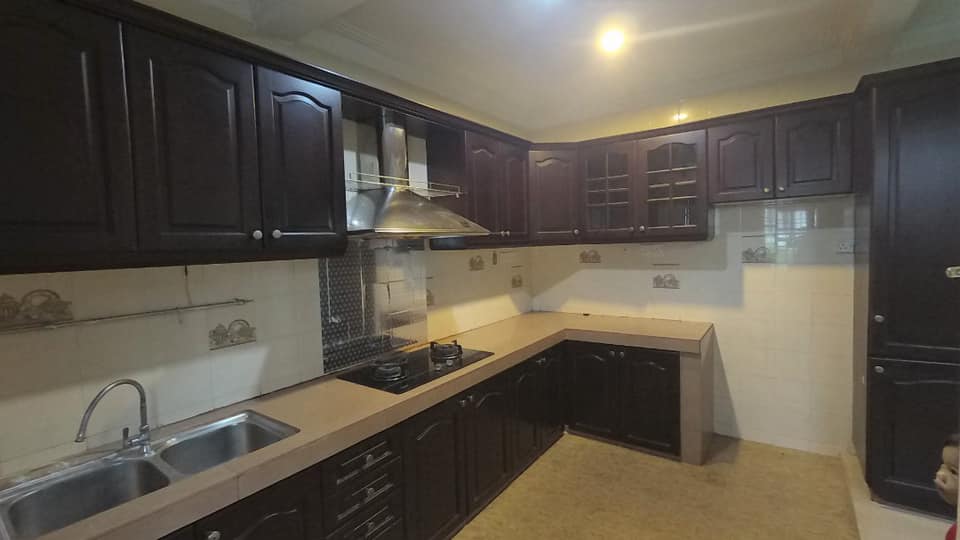 Renovated Two Storey Terrace Kota Damansara Sec 8 - photo 2