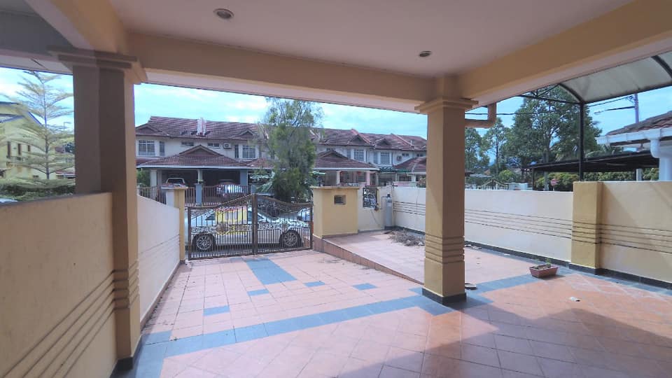 Renovated Two Storey Terrace Kota Damansara Sec 8