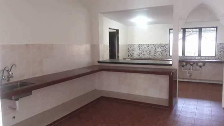Banglow 2 tingkat Banyan Close Bukit Mahkota Bangi - photo 2