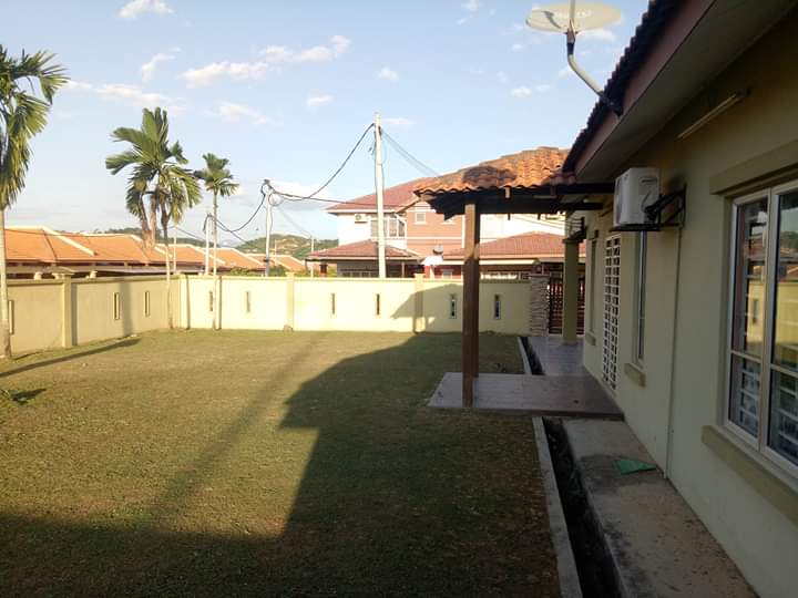 Corner Lot Single Storey Full Renovated Nilai