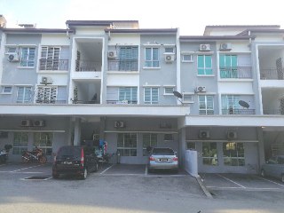 TOWNHOUSE TAMAN TROPIKA 2 BANGI