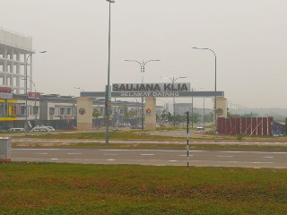 CORNER LOT DOUBLE STOREY TAMAN SAUJANA KLIA - photo 9