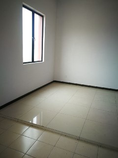 CORNER LOT DOUBLE STOREY TAMAN SAUJANA KLIA - photo 2