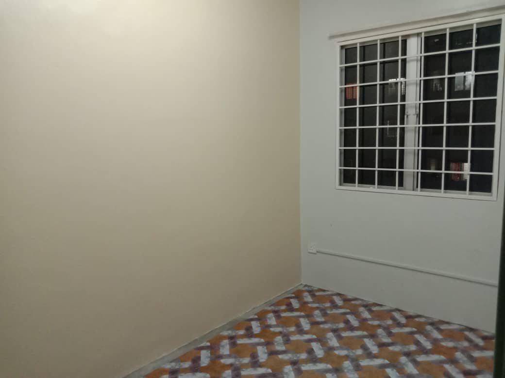 APARTMENT TAMAN BUKIT HATAMAS - photo 4