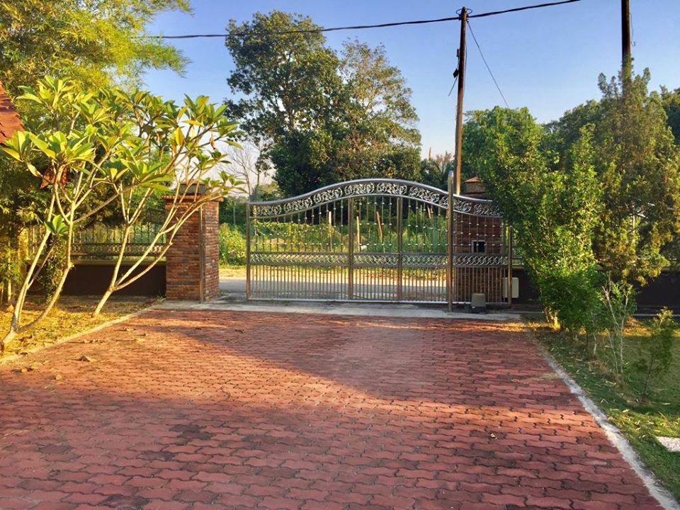 Rumah Tanah Setengah ekar kampung Tanjung Nilai - photo 9