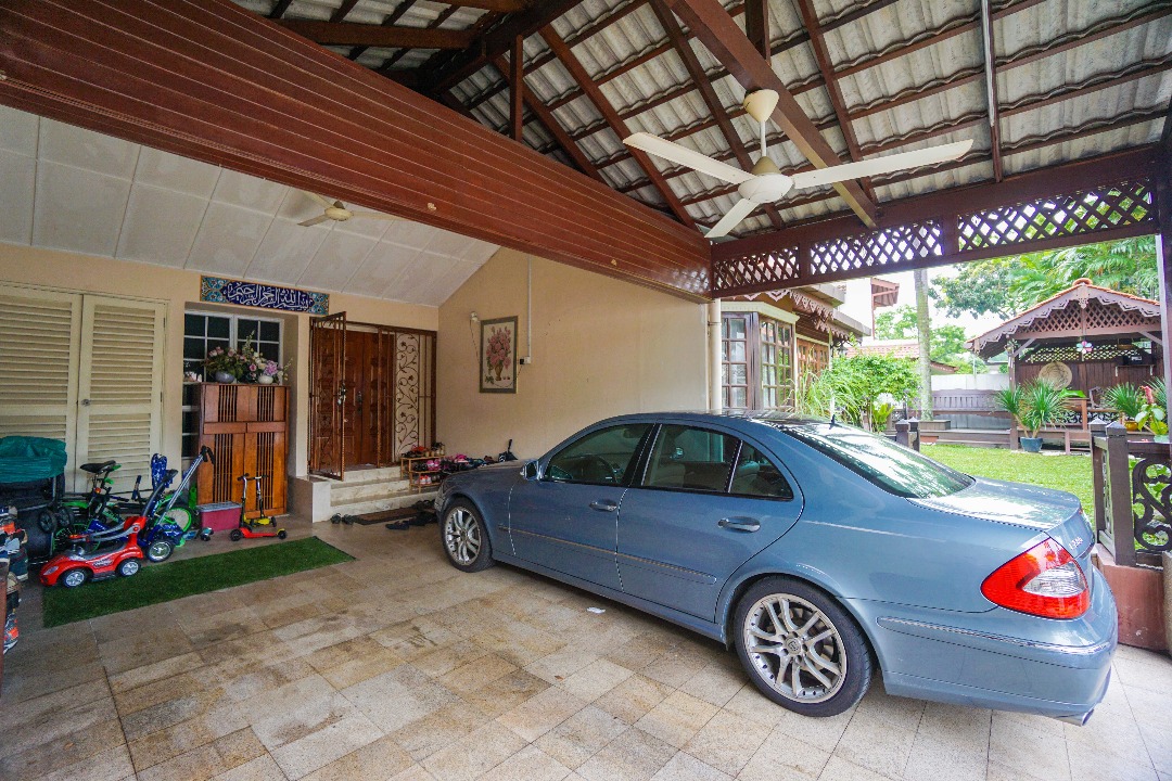 2 And Half storey semi D Setia Bakti Damansara - photo 3