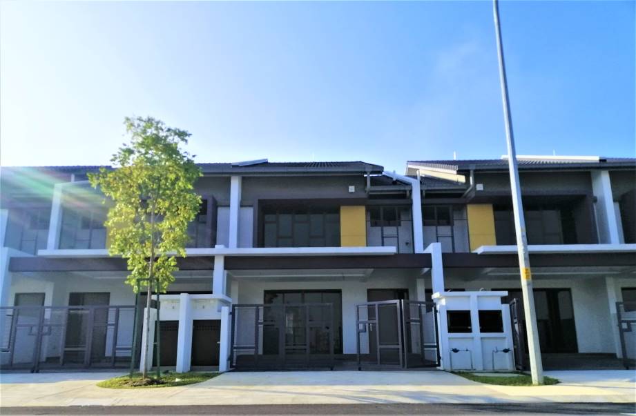 New Superlink House Double Storey Casira - photo 1