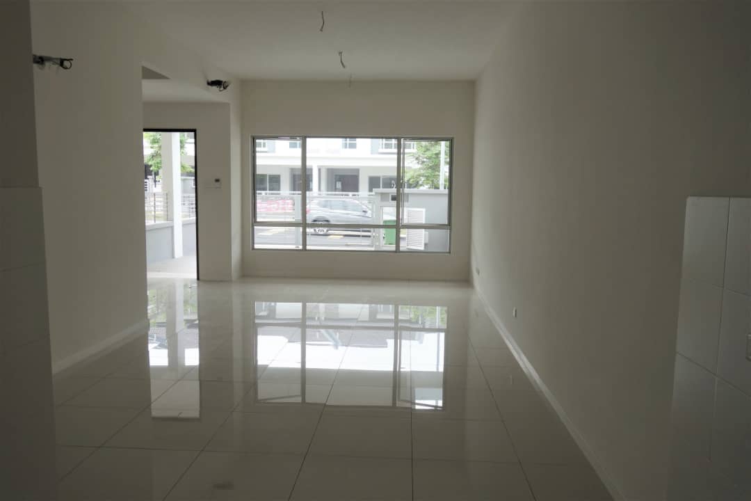 New Superlink Three Storey Tropicana Heights - photo 6