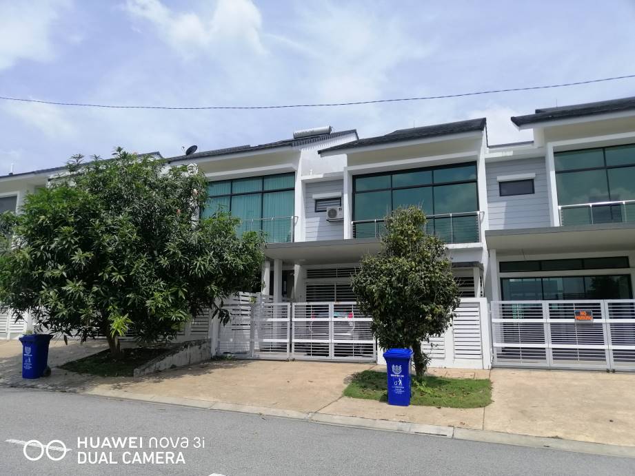 2 Storey Superlink Aster Grove Denai Alam - photo 1