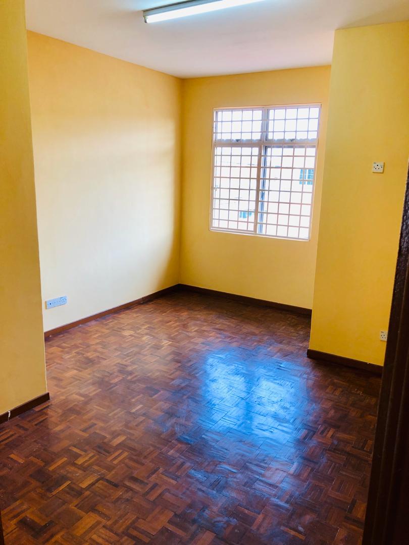 Double Storey Bandar Putra Permai Seri Kembangan - photo 3