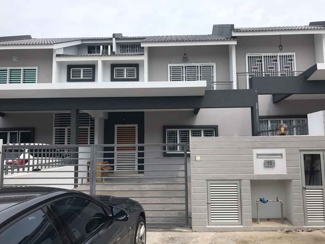 DOUBLE STOREY LAMAN VIEW CYBERJAYA