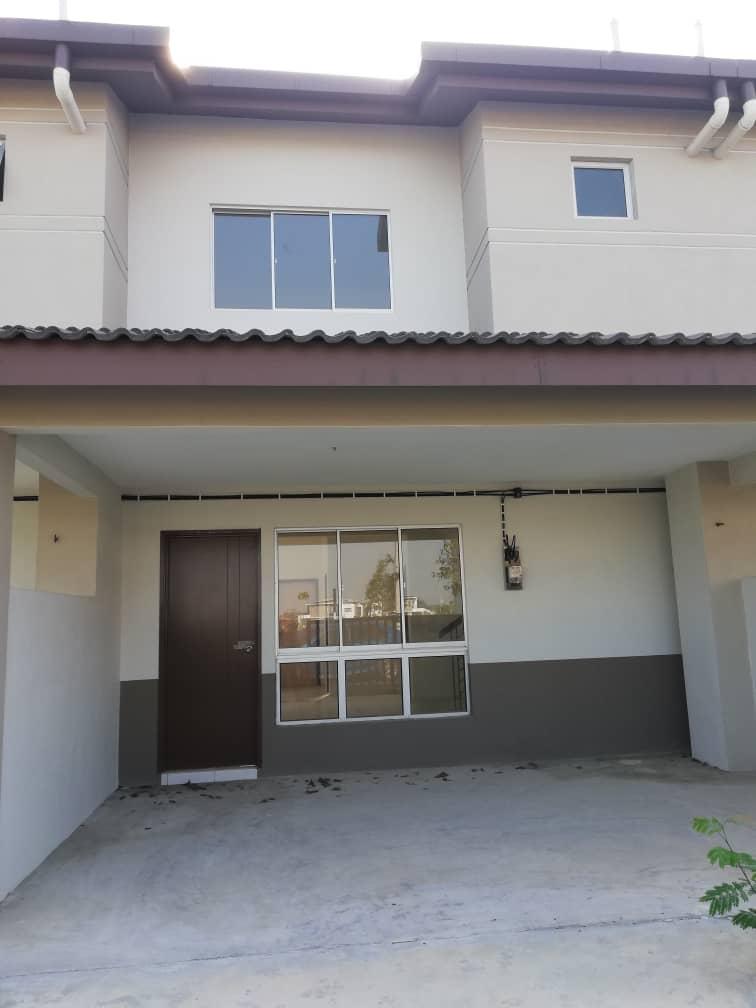Double Storey Terrace Desiran Bayu Puchong