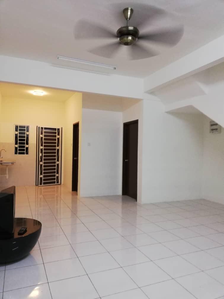 Double Storey Terrace Desiran Bayu Puchong - photo 6