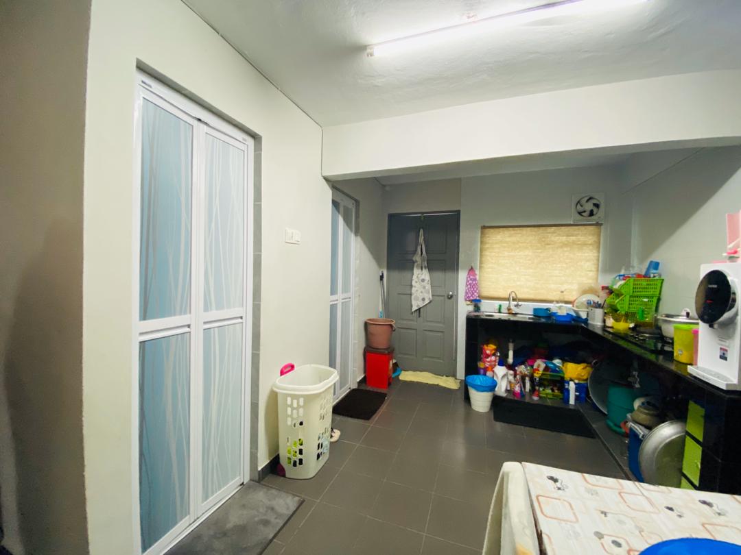 Double Storey Terrace Taman Putra Pandan Indah - photo 2